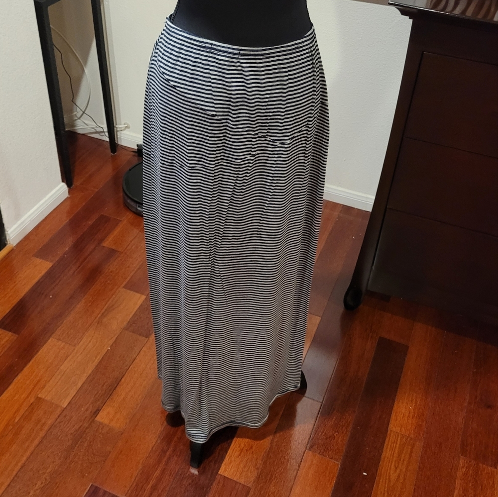 Long Stripe Skirt - Picture 2 of 3